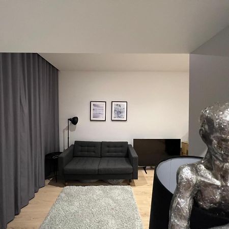 London Heathrow Airport Apartment Voyager House Terminal 12345 - Ev Electric And Parking Available Hillingdon Bagian luar foto