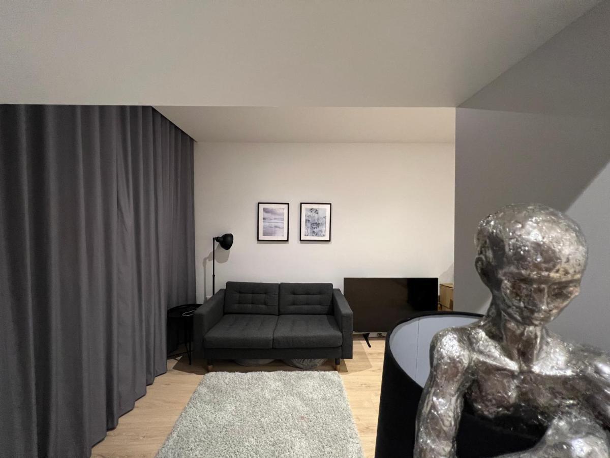 London Heathrow Airport Apartment Voyager House Terminal 12345 - Ev Electric And Parking Available Hillingdon Bagian luar foto